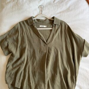 Mod Ref Olive Short-Sleeve V-Neck Collared Top
